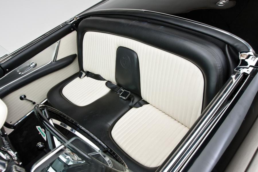  Ford Thunderbird Black 1956 года  (фото 7 из 21)